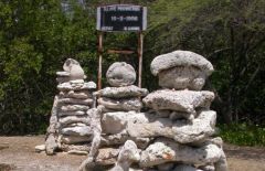 Click to enlarge The History of Curaçao - Slave Monument
